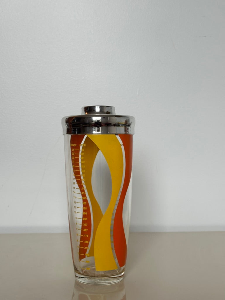 1970s Orange and Yellow Swirl pattern cocktail shaker 24 oz