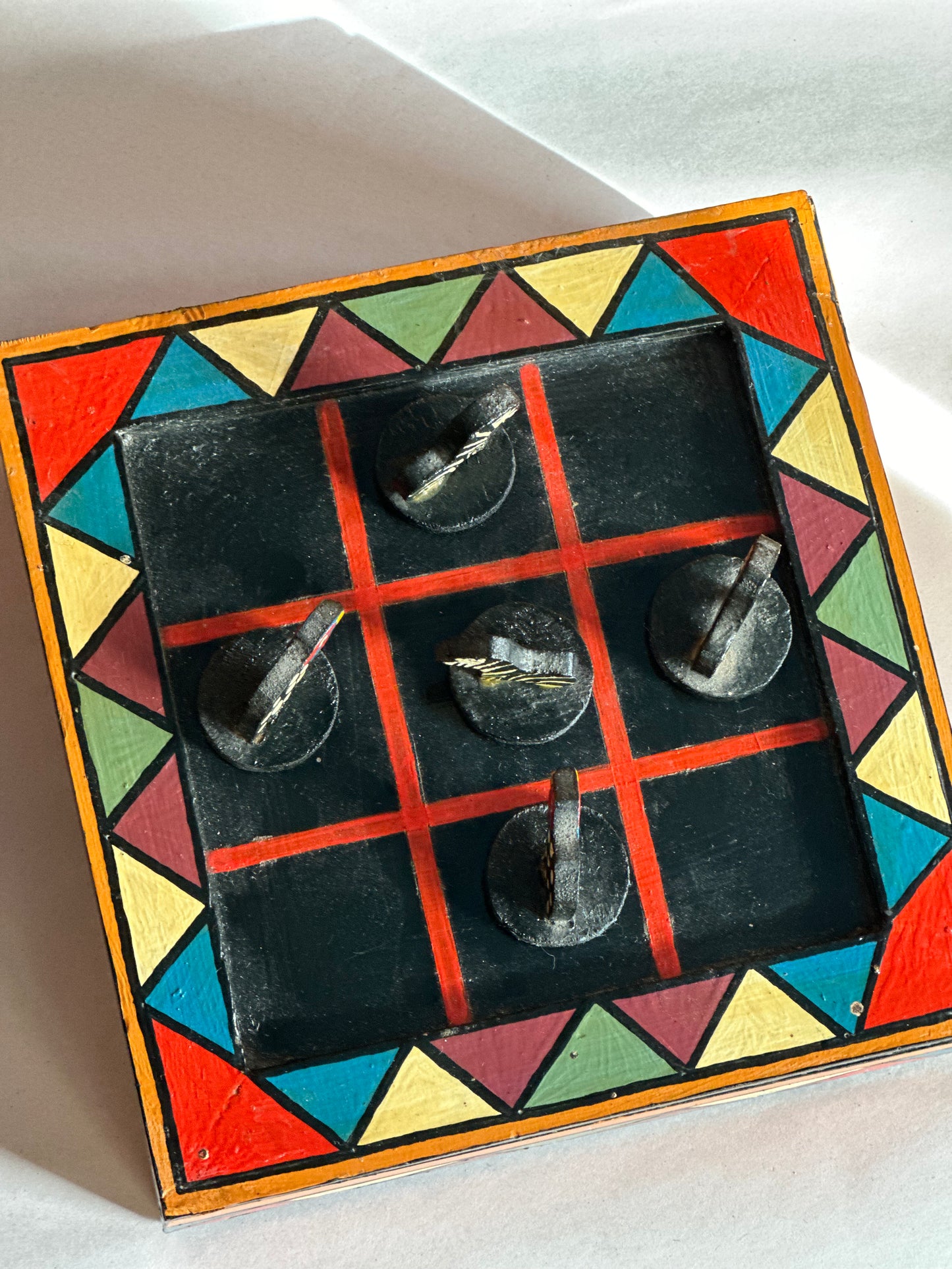 Vintage Game that plays like Tic Tac Toe