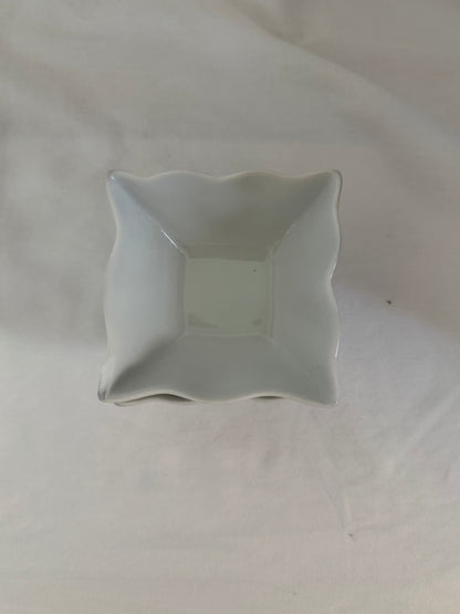 White Porcelain Wavy Square Bowls (Set of 3)