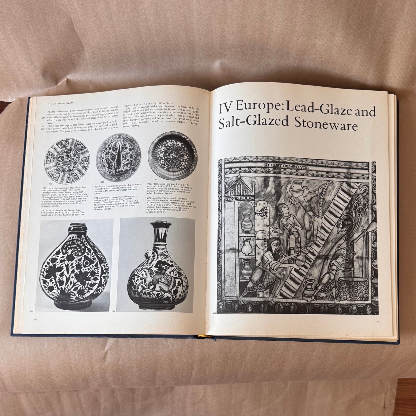 World Ceramics: An Illustrated History — Paul Hamlyn, 1968