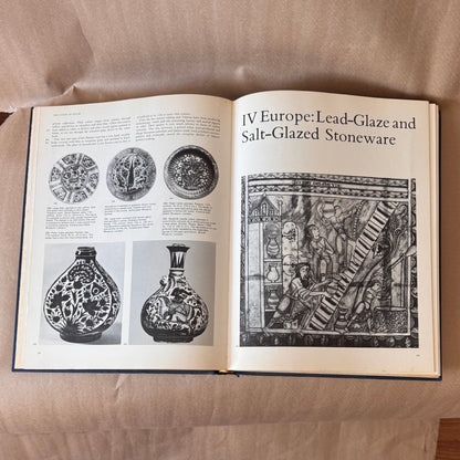 World Ceramics: An Illustrated History — Paul Hamlyn, 1968