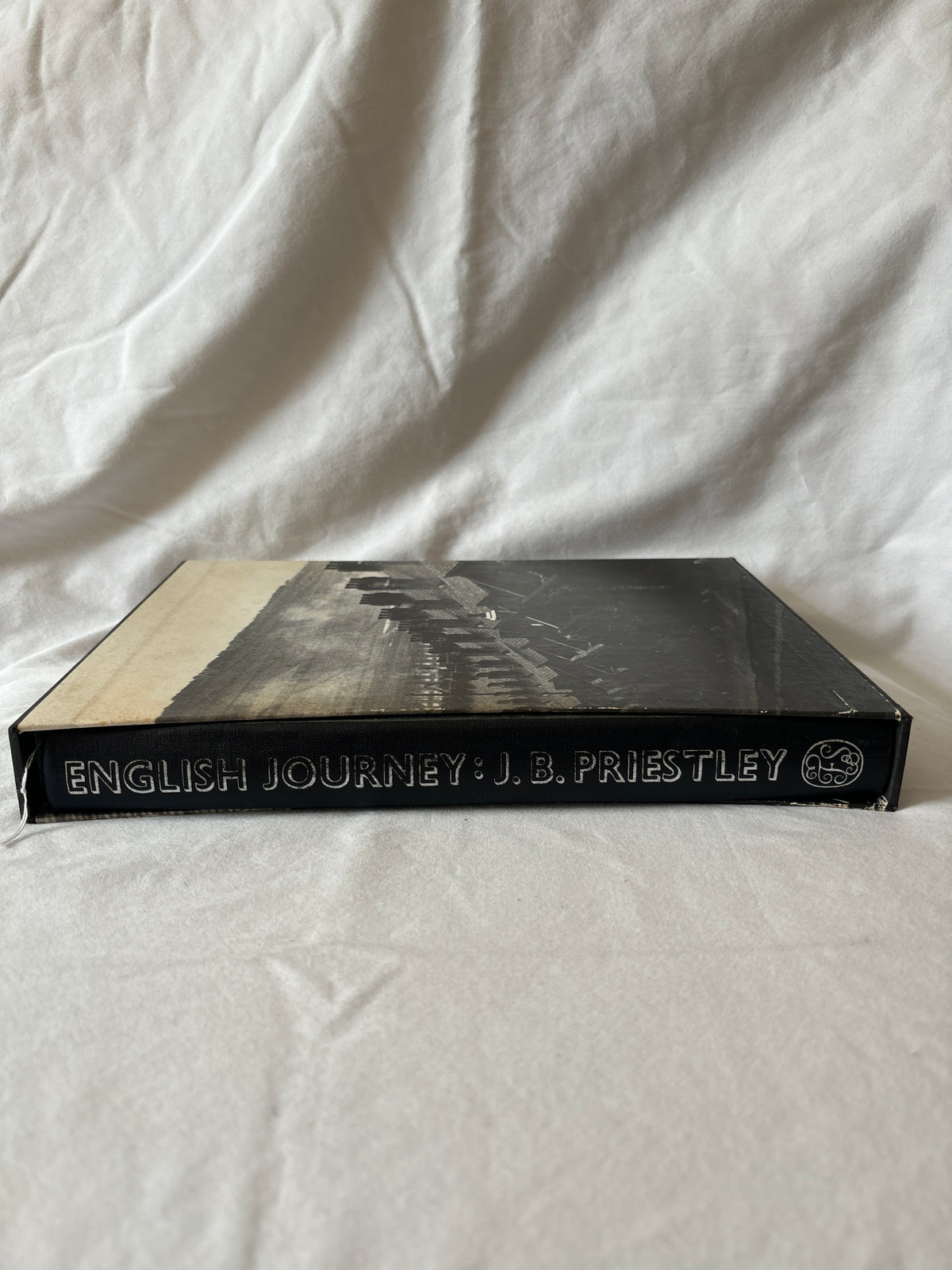 Spine, English Journey J.B. Priestley