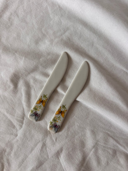 Porcelain Butterfly Spreaders, Pair
