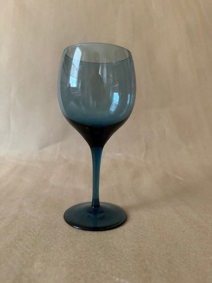 Single smoke blue wine glass, full view