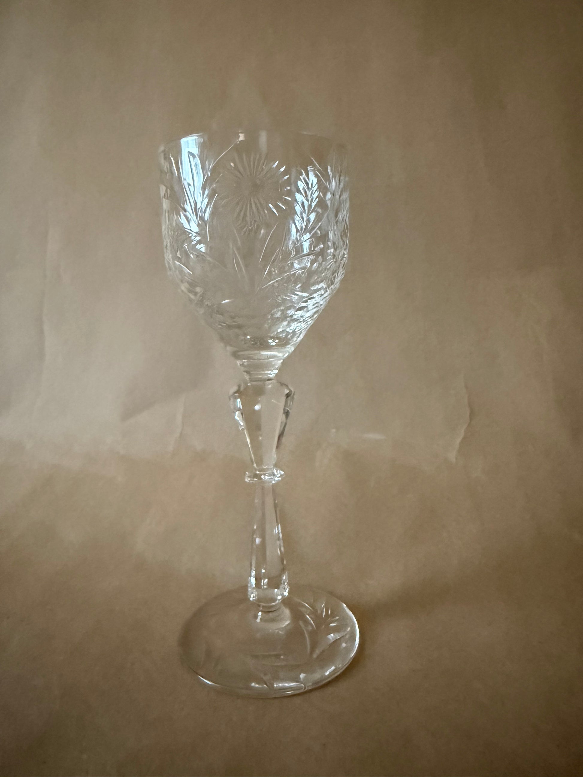 Single cut crystal cordial glass, full view