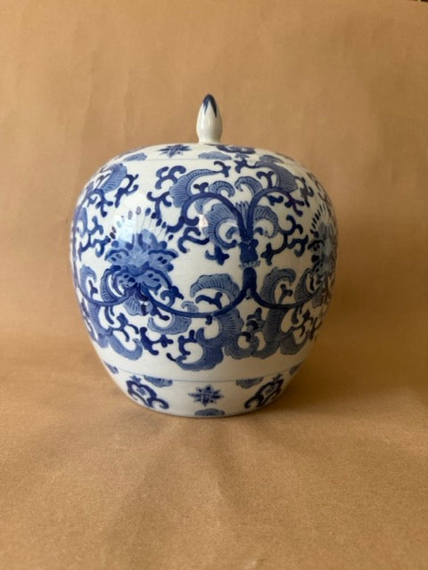 Blue and White Porcelain Ginger Jar with Lid