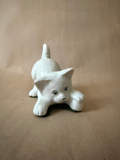 Porcelain Kitten Figurine, Crouching