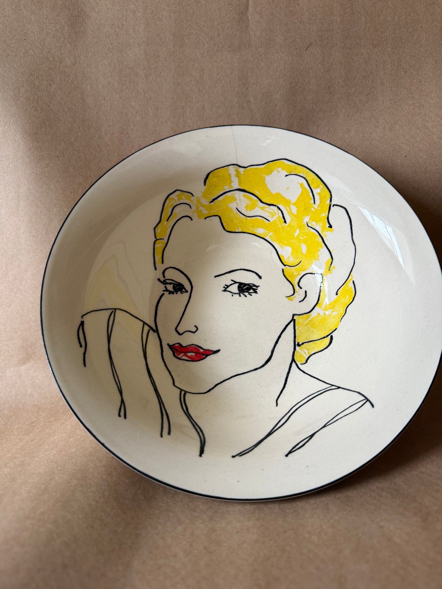 Francesca Line-Drawn Portrait Plate