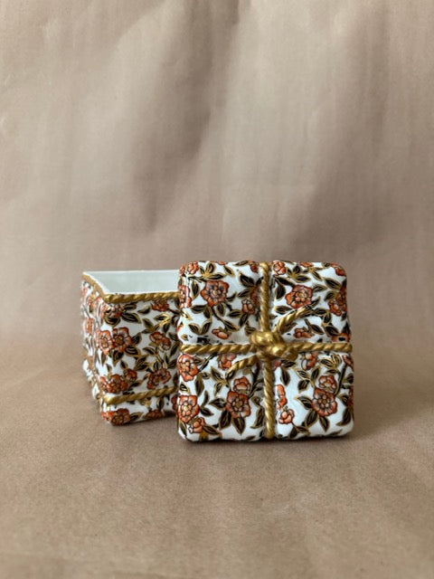 Gilded Chintz Porcelain Gift Box