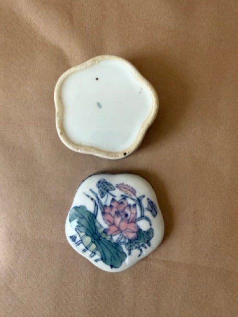 Blue & White Porcelain Lidded Box