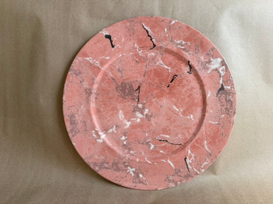 Villeroy and Boch charger plate in pink and grey marble pattern