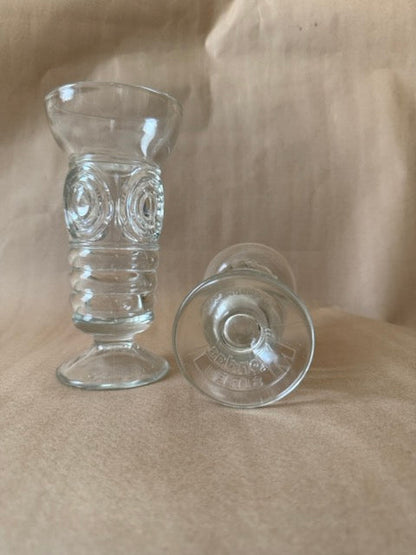 Bullseye glass vase showing pedestal foot
