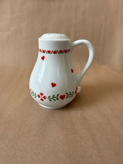 Heart and floral porcelain sugar shaker