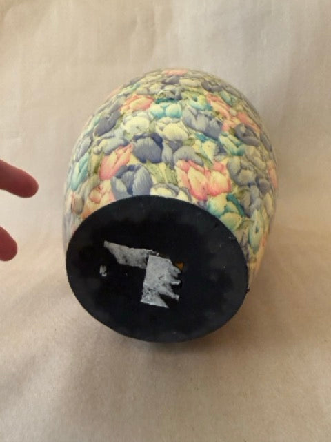 Tulip vase, base with traces of original label