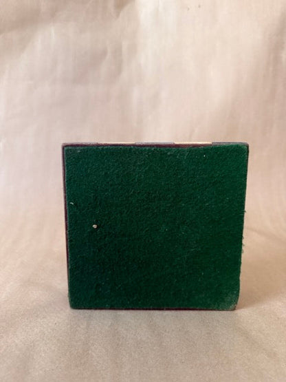 Onyx ashtray, felted base