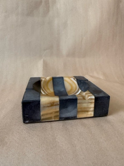 Onyx ashtray, side profile