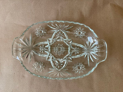 Relish dish, divided center