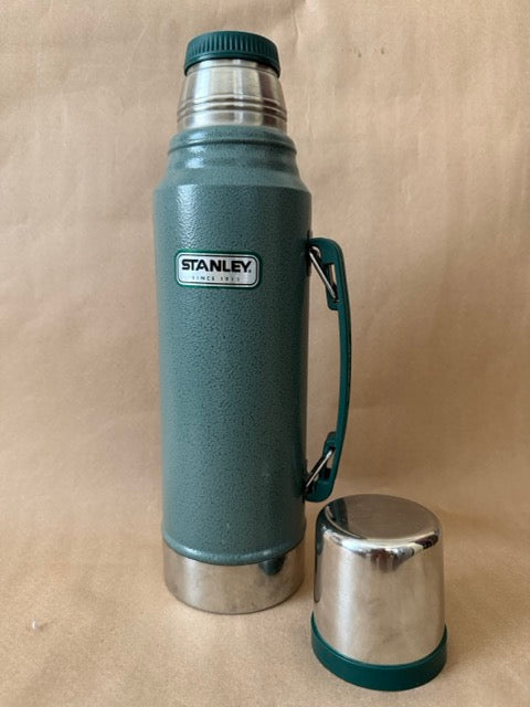 Stanley Classic vacuum bottle in hammertone green