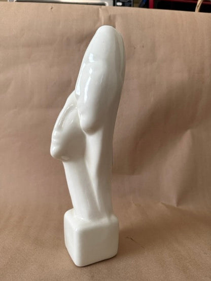 Abstract figure, front view