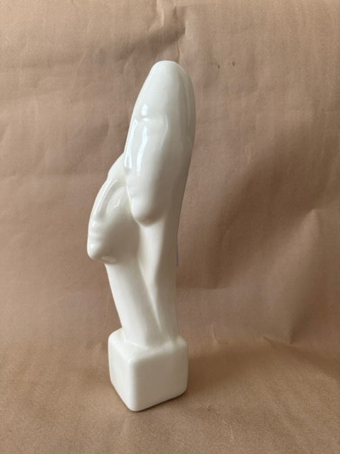Abstract figure, three-quarter view
