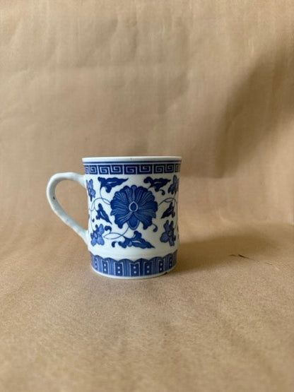 Lotus mug, other side