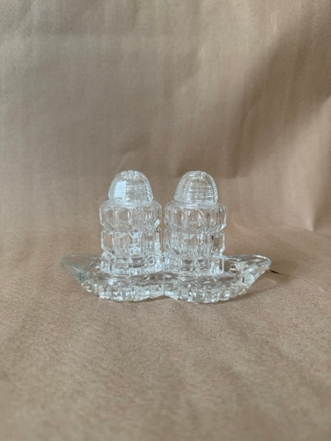 Pressed glass salt and pepper shakers with tray