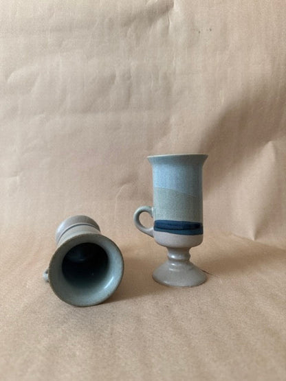 Pedestal mug, banded glaze