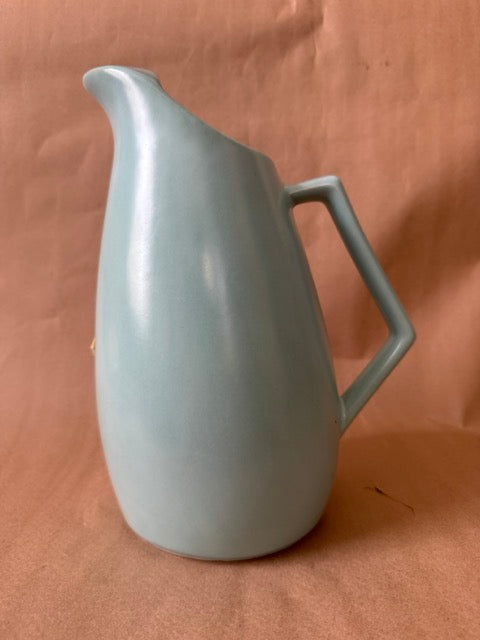 Aqua pitcher, profile