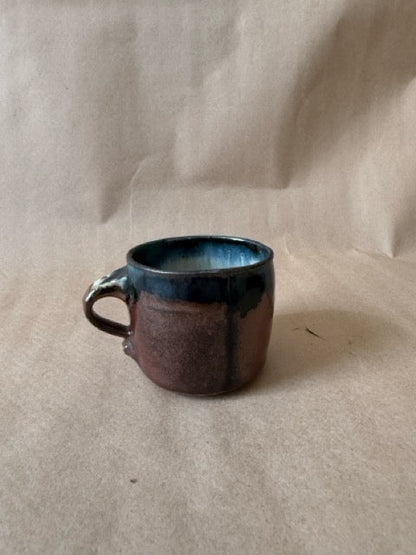 Drip mug, iron-brown side