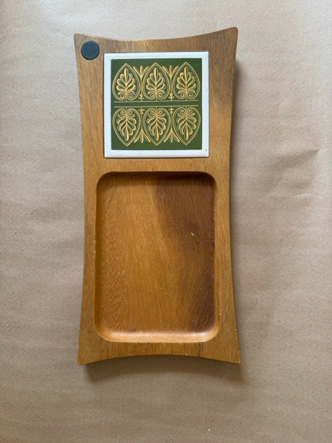 Vintage wooden valet tray with green leaf tile