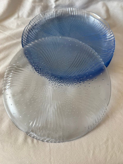 The 9 inch plate beside the 7.5 inch for scale