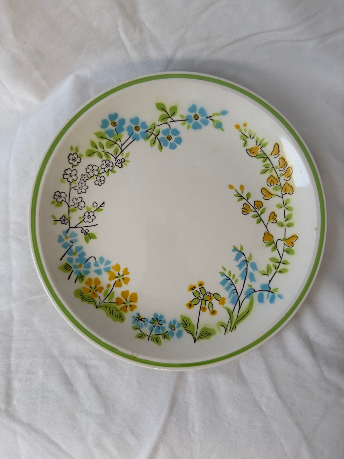 Premiere Colorama Nova floral plate
