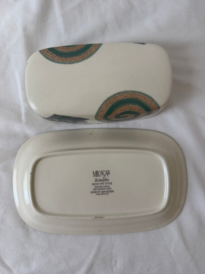 Lid top and Mikasa backstamp
