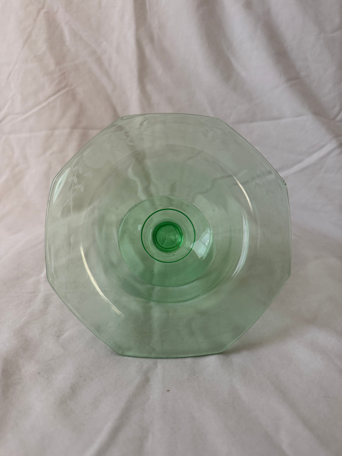 Compote underside