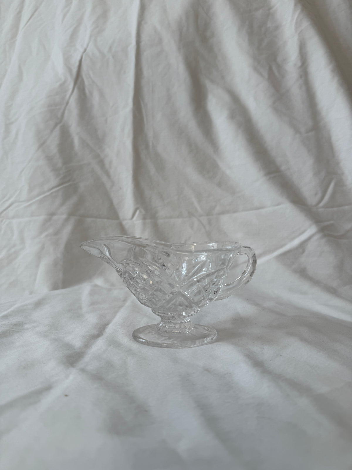 Gravy boat, third angle