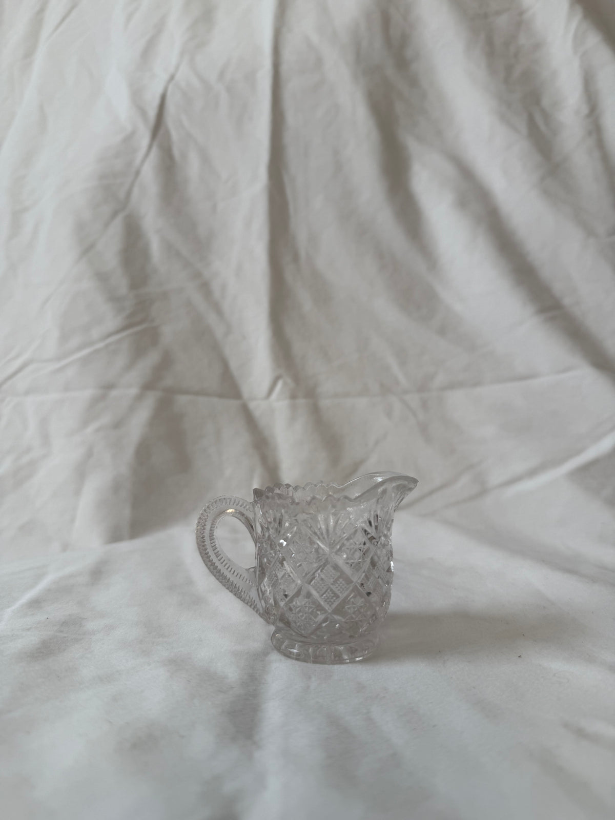 Creamer, side view