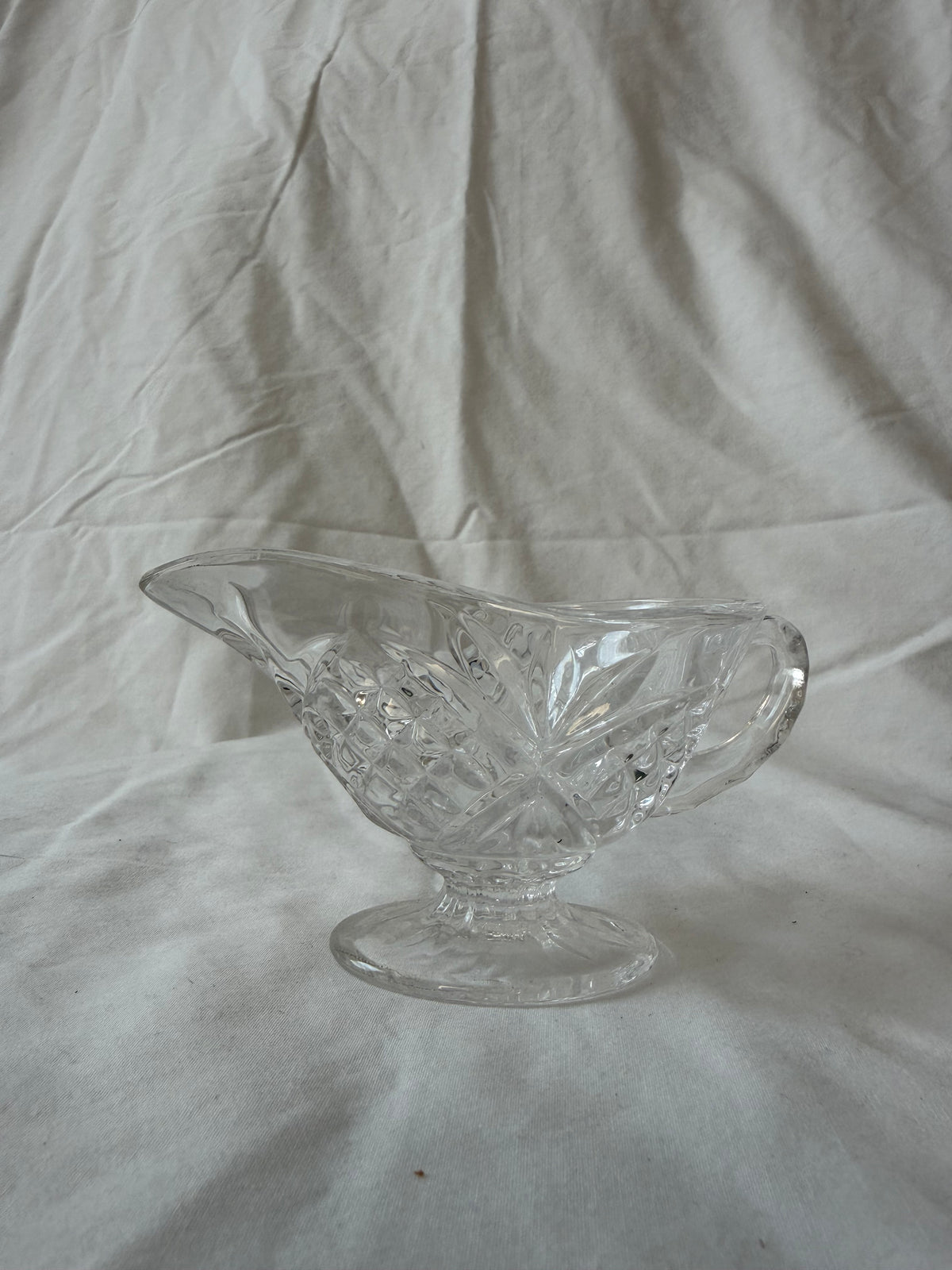 Gravy boat, side view