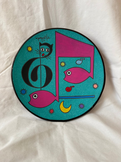 Painted plate, straight on