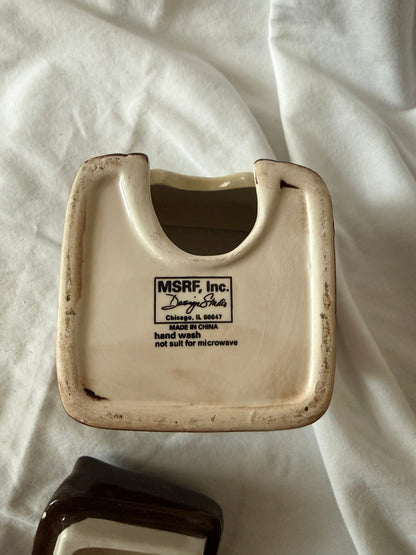 Brown Owl Container/Dispenser  with Lid