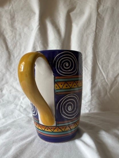 Italian Swirl pitcher showing yellow handle