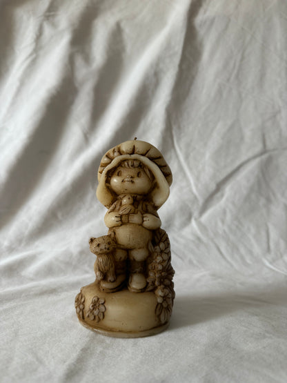 Hallmark figural candle of a girl in a bonnet with a cat, view 2