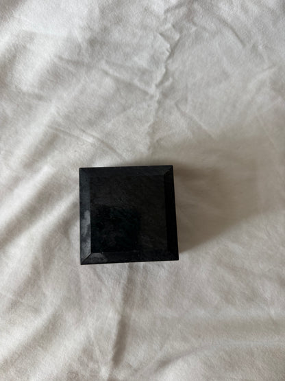 Black marble lidded box, view 3