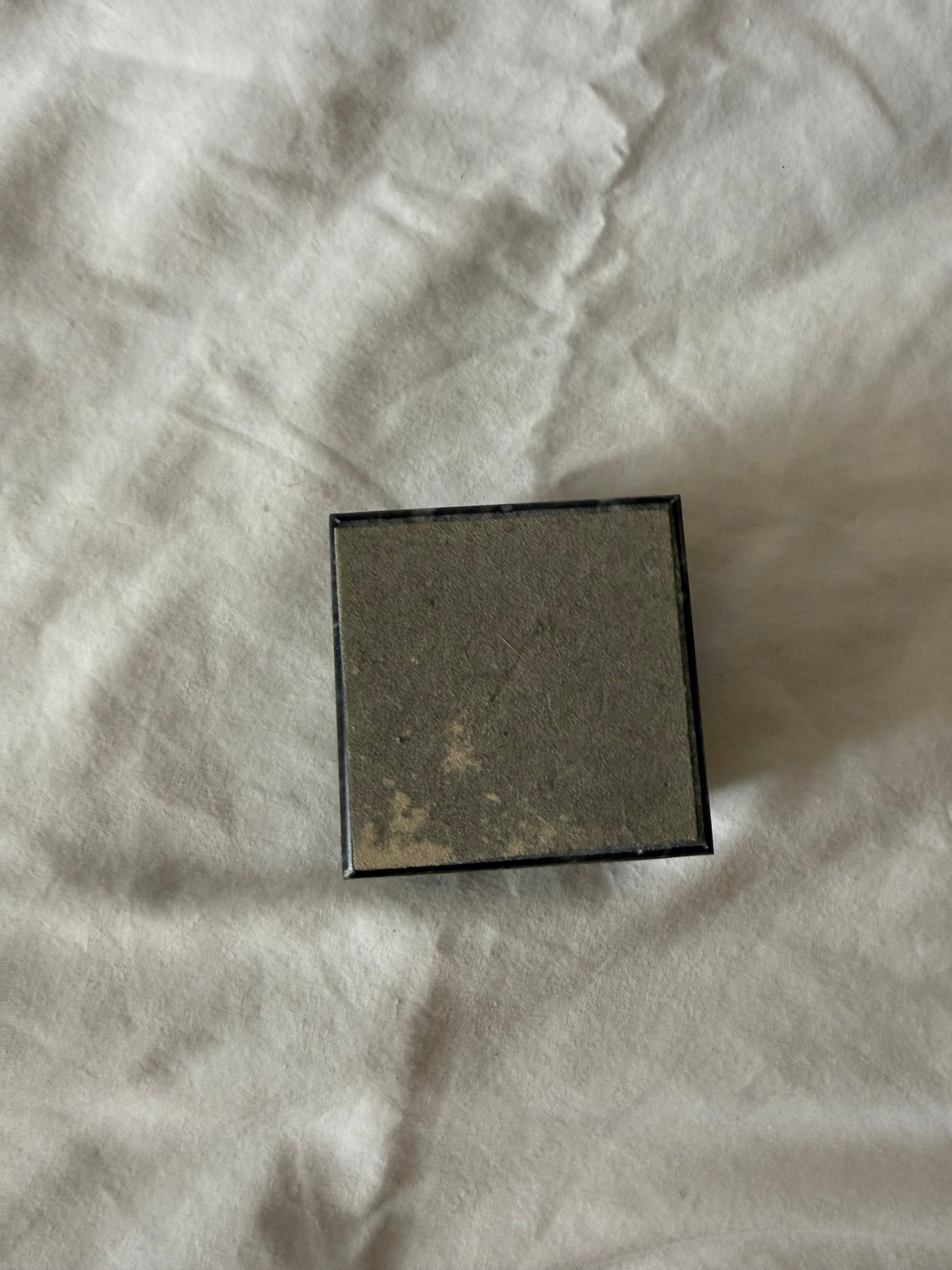 Black marble lidded box, view 4